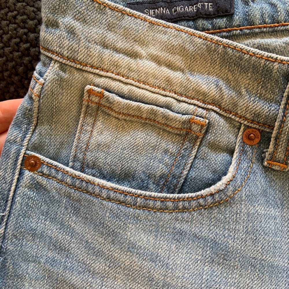 Jeans - Picture 4 of 4